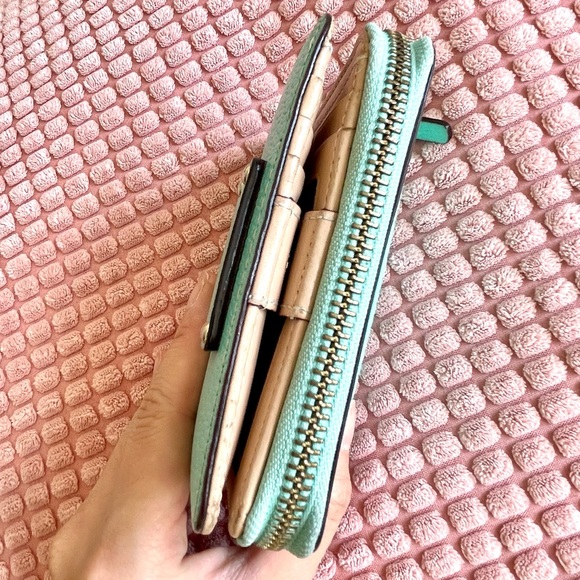 Kate Spade zipper wallet - Picture 3 of 8